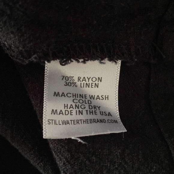 Stillwater LA. Black linen blend elastic waist shorts size small - Picture 7 of 7